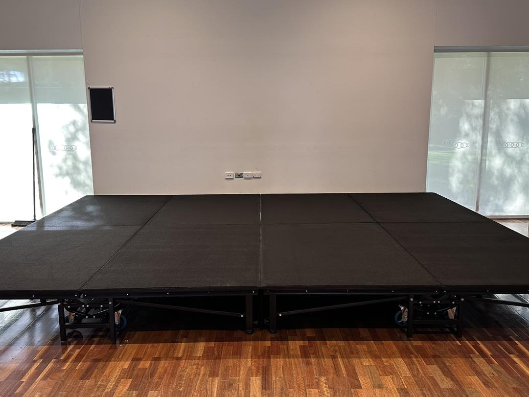 Mobile Folding Stage For Events